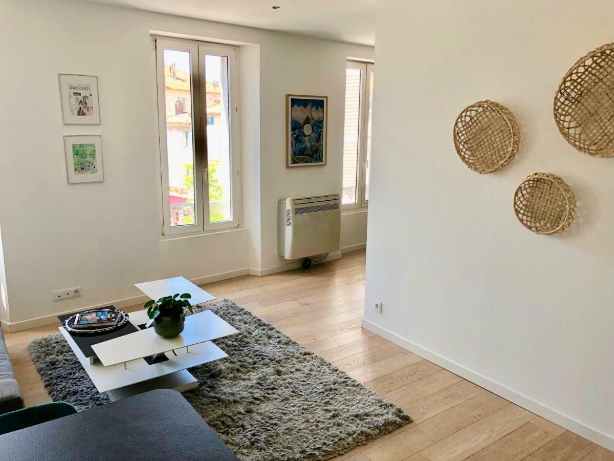 Bright & Modern Apartment In The Heart Of Antibes Bagian luar foto