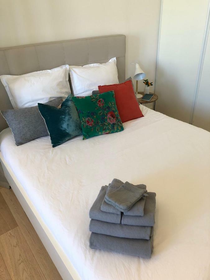 Bright & Modern Apartment In The Heart Of Antibes Bagian luar foto